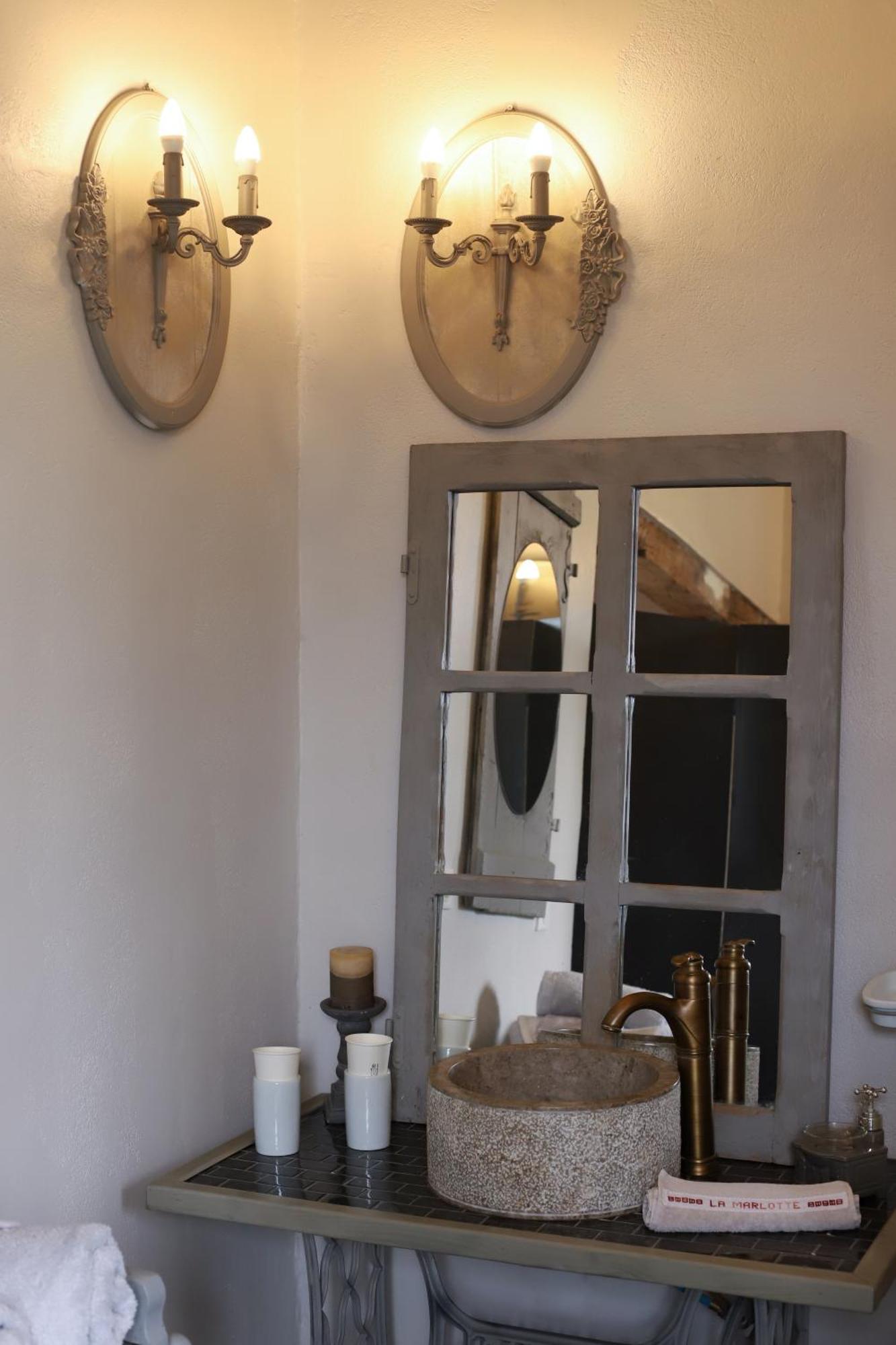 D'hotes La Marlotte Bed & Breakfast Castello-di-Rostino